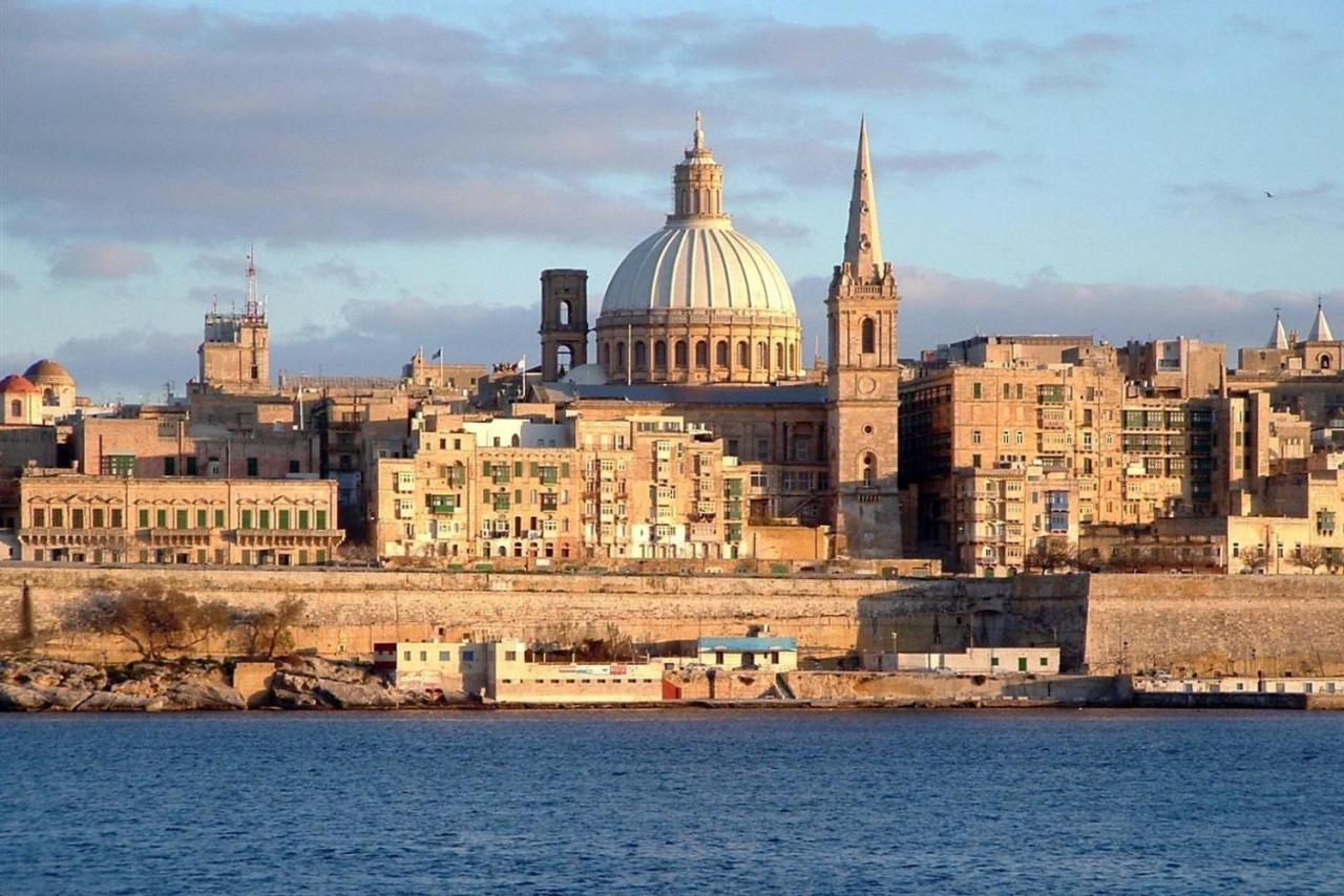 Perfect Location, Modern 2Br Apartment Sliema Exteriör bild